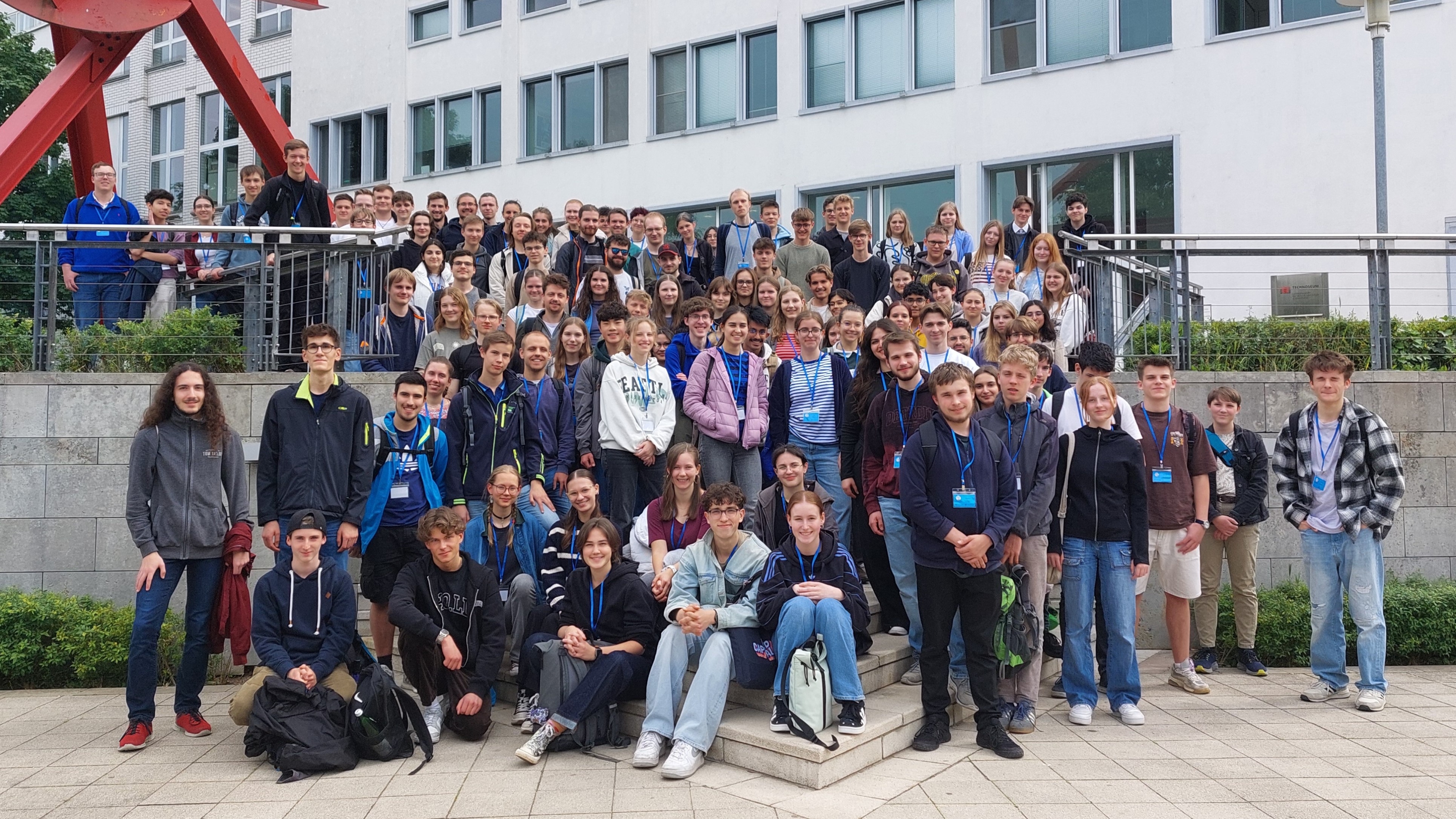 Natur und Technik verbinden – Eliteakademie Chemie und Materialwissenschaft auf Exkursion im Technoseum 