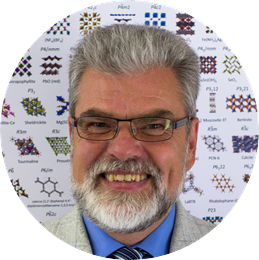 Dieses Bild zeigt Prof. Dr. Thomas Schleid